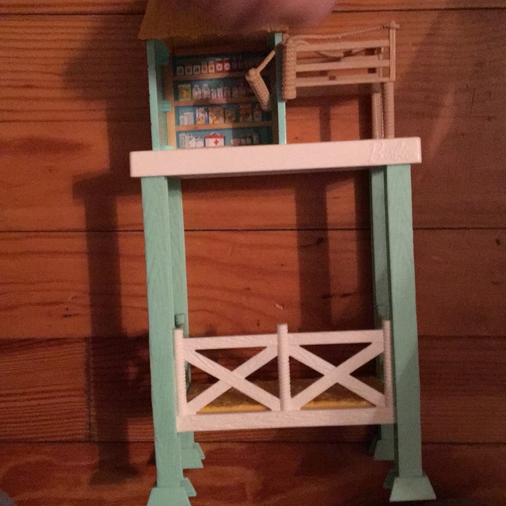 A barn set for Barbies